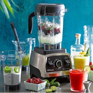 バイタミックス(Vitamix)のキキコ様専用  vitamix  pro  750(ジューサー/ミキサー)