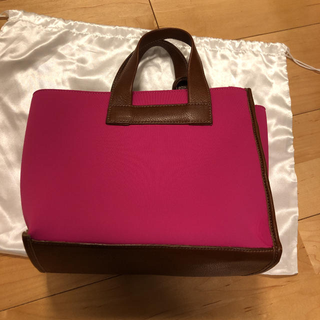 Furla(フルラ)のFURLA フルラ  レザー×ボンディング ハンドバック ピンク 期間限定値下 レディースのバッグ(ハンドバッグ)の商品写真