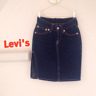 リーバイス(Levi's)のLevi's デニムタイトスカート(ひざ丈スカート)