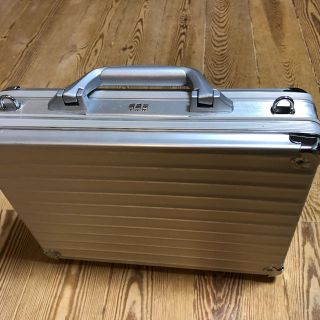 RIMOWA - RIMOWA リモワ アタッシュケースの通販 by junbou's shop