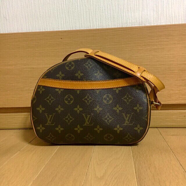 本物【ベタ剥がれ無し】LOUIS VUITTON ブロワ♡ショルダーバッグショルダーバッグ