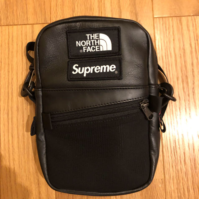 Supreme(シュプリーム)のブロリーSS様専用 メンズのバッグ(ショルダーバッグ)の商品写真