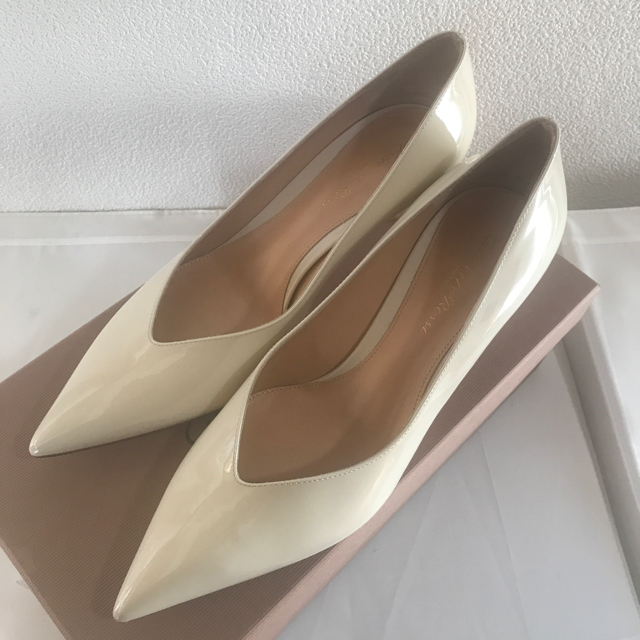 靴/シューズGianvito rossi Paris vカット パンプス 37