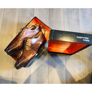 ジョンロブ(JOHN LOBB)のサトウ様専用美品クリーニング済定価6万円MAGNANNIマグナーニ(ドレス/ビジネス)