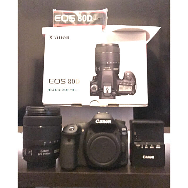 セール 登場から人気沸騰 Canon レンズキット 80D EOS ほぼ新品☆Canon