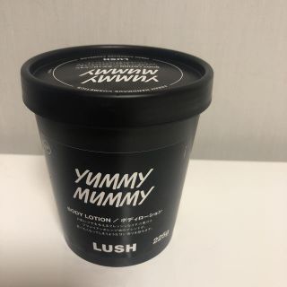 ラッシュ(LUSH)のLUSH ボディーローション yummy mummy  オンライン 完売品(ボディローション/ミルク)