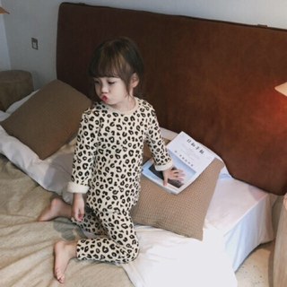ザラキッズ(ZARA KIDS)の韓国子供服▼上下 セットアップ パジャマ レオパード柄(パジャマ)