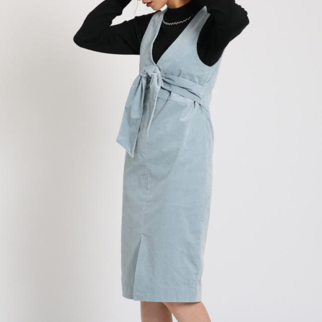 AG by aquagirl(エージーバイアクアガール)のコーデュロイリボンジャンパースカート ワンピース レディースのワンピース(ひざ丈ワンピース)の商品写真