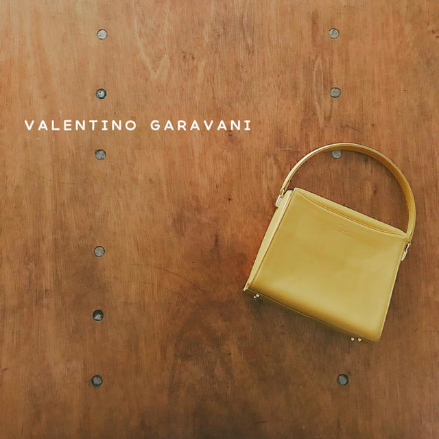 valentino garavani(ヴァレンティノガラヴァーニ)の118◇VALENTINO GARAVANI レディースのバッグ(ハンドバッグ)の商品写真