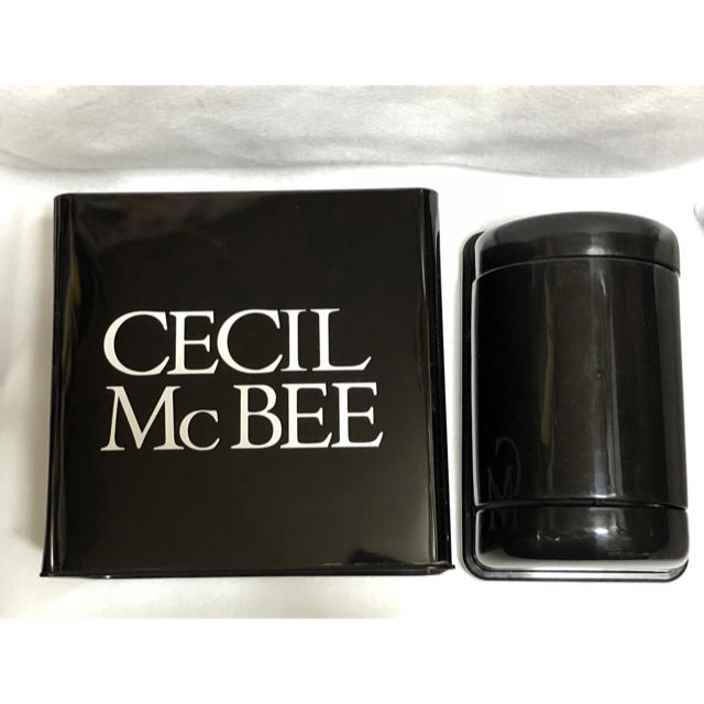 CECIL McBEE(セシルマクビー)の未使用♡非売品 セシルマクビー ゴミ箱 ダストボックス 福袋 レア  インテリア/住まい/日用品のインテリア小物(ごみ箱)の商品写真