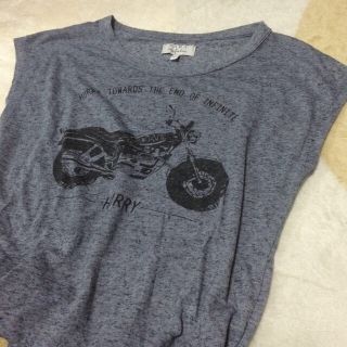 ザラ(ZARA)のZARA Tシャツ(Tシャツ(半袖/袖なし))