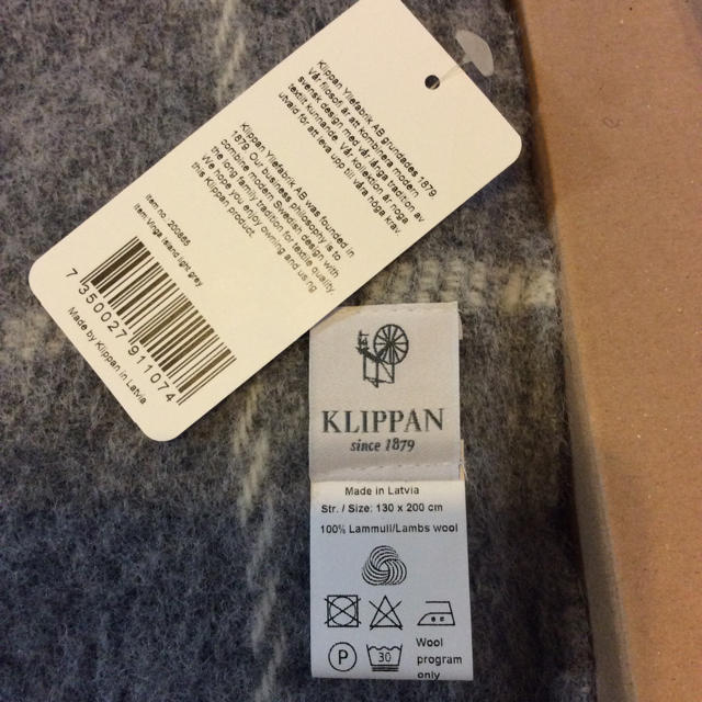 KLIPPAN(クリッパン)ののえちゃん様専用 KLIPPAN クリッパン スロー ライトグレー  インテリア/住まい/日用品の寝具(毛布)の商品写真