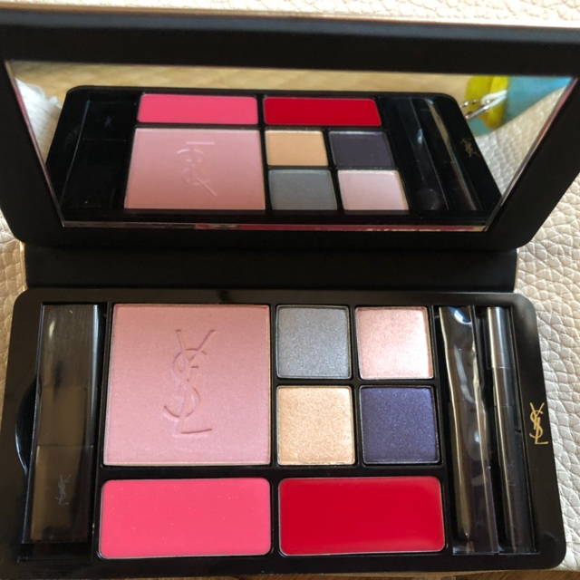 Yves Saint Laurent Beaute(イヴサンローランボーテ)のPOP☆様 専用 コスメ/美容のキット/セット(コフレ/メイクアップセット)の商品写真