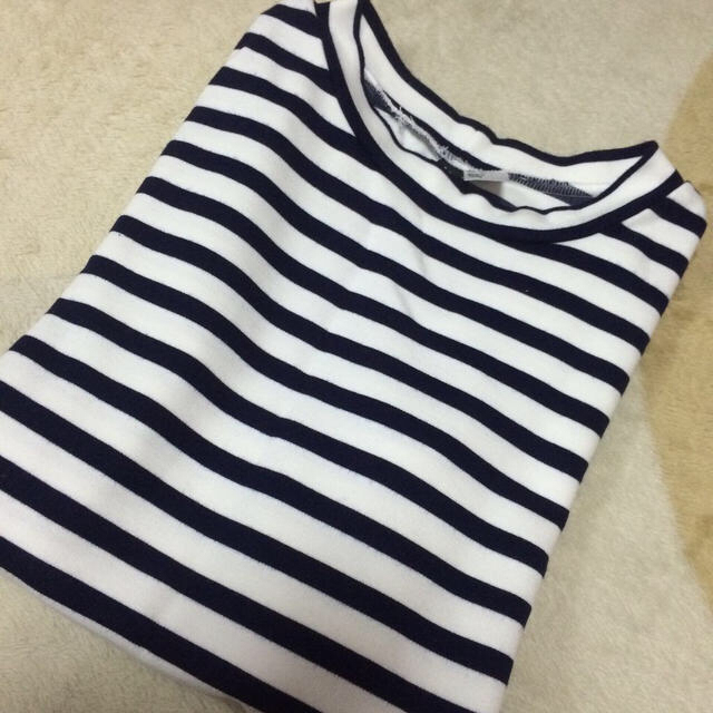 H&M(エイチアンドエム)のH&M ショート丈トップス レディースのトップス(Tシャツ(半袖/袖なし))の商品写真