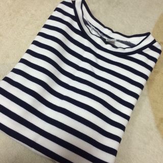 エイチアンドエム(H&M)のH&M ショート丈トップス(Tシャツ(半袖/袖なし))