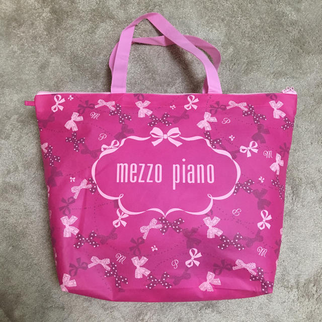 mezzo piano(メゾピアノ)のメゾピアノ2019福袋 キッズ/ベビー/マタニティのキッズ服女の子用(90cm~)(Tシャツ/カットソー)の商品写真