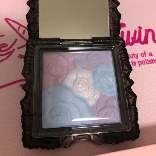 アナスイ(ANNA SUI)の【新品未使用】ANNA SUI ハイライト チーク(フェイスカラー)