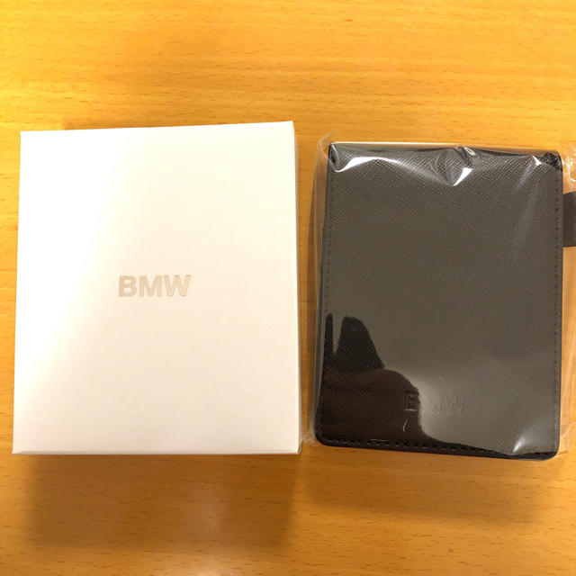 BMW(ビーエムダブリュー)の【BMW】メモパッド（新品・未開封） インテリア/住まい/日用品の文房具(ノート/メモ帳/ふせん)の商品写真