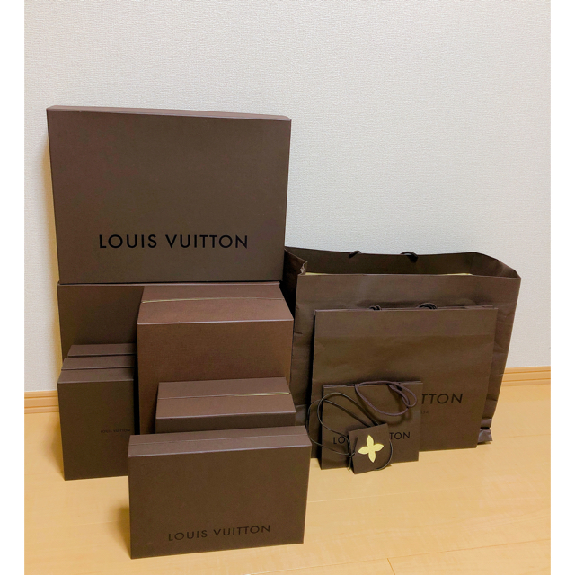 LOUIS VUITTON(ルイヴィトン)のLOUIS VUITTON 箱 お得なセット！ レディースのバッグ(ショップ袋)の商品写真