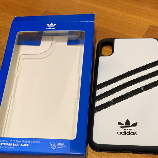 adidas(アディダス)のiPhonexsmax アディダスケース スマホ/家電/カメラのスマホアクセサリー(iPhoneケース)の商品写真