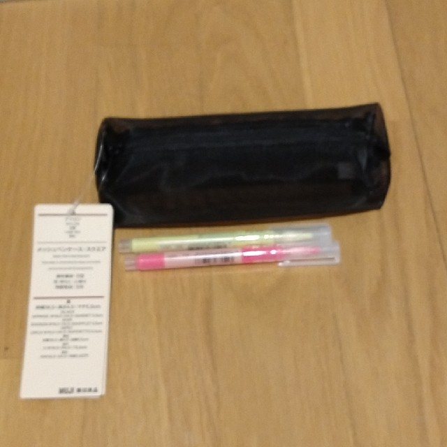 MUJI (無印良品)(ムジルシリョウヒン)の無印良品 メッシュペンケース・スクエア インテリア/住まい/日用品の文房具(ペンケース/筆箱)の商品写真