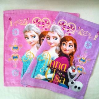 ディズニー(Disney)の専用  新品♪アナと雪の女王タオル二枚組(その他)