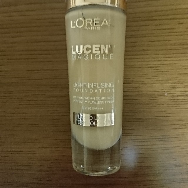 L'Oreal Paris(ロレアルパリ)のロレアル リキッドファンデ コスメ/美容のベースメイク/化粧品(ファンデーション)の商品写真