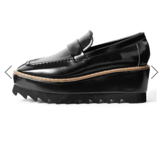 GRL(グレイル)のGRL スクエアシャークソール厚底ローファー レディースの靴/シューズ(ローファー/革靴)の商品写真