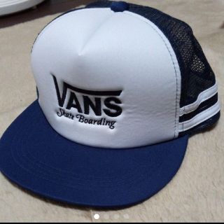 ヴァンズ(VANS)の美品　キャップ　VANS(キャップ)