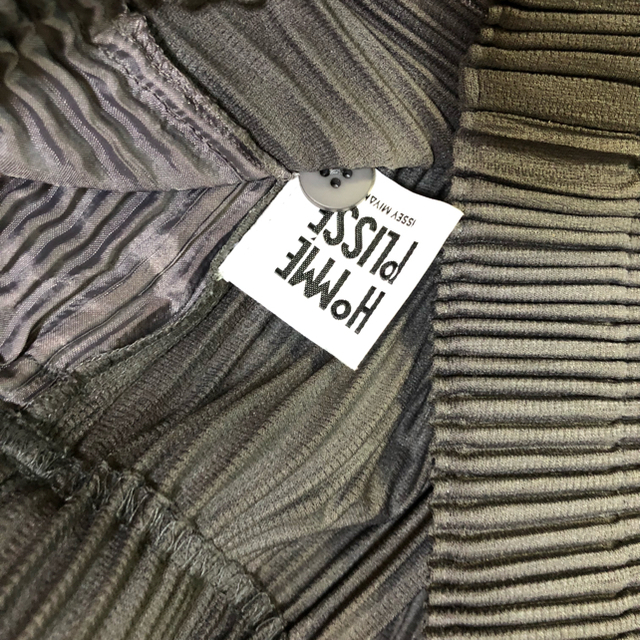 PLEATS PLEASE ISSEY MIYAKE(プリーツプリーズイッセイミヤケ)のイッセイミヤケ   オムPLISSE メンズのパンツ(その他)の商品写真