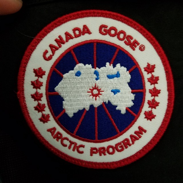 CANADA GOOSE(カナダグース)のカナダグース  Mサイズ メンズのジャケット/アウター(ダウンジャケット)の商品写真