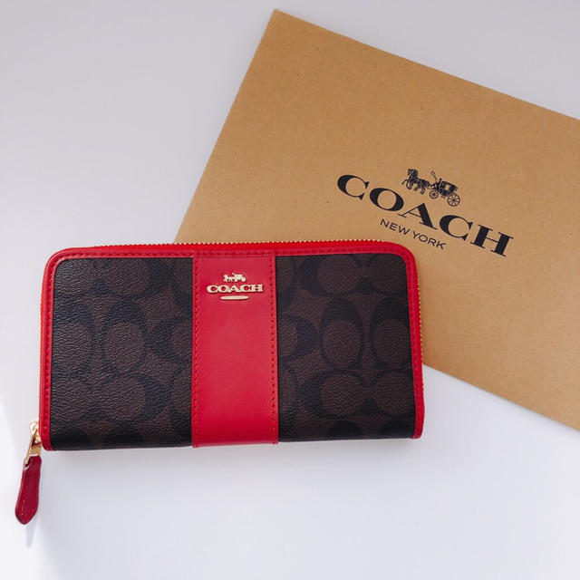 約180g素材新品 COACH シグネチャー レッド