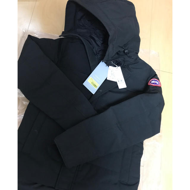 CANADA GOOSE(カナダグース)のカナダグース ☆マクミラン☆ブラック☆ Sサイズ★新品未使用 メンズのジャケット/アウター(ダウンジャケット)の商品写真