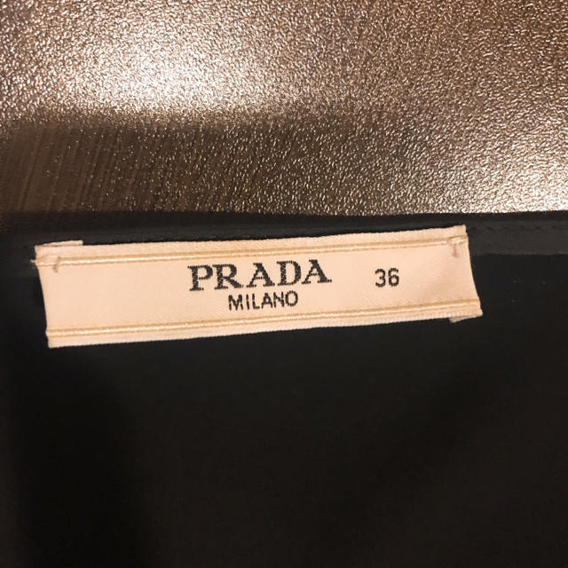 PRADA(プラダ)のprada トップス レディースのトップス(カットソー(半袖/袖なし))の商品写真