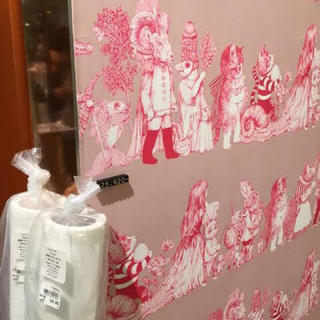 ヒグチユウコ 新品 完売品 パレード 壁紙 クロスの通販 ラクマ