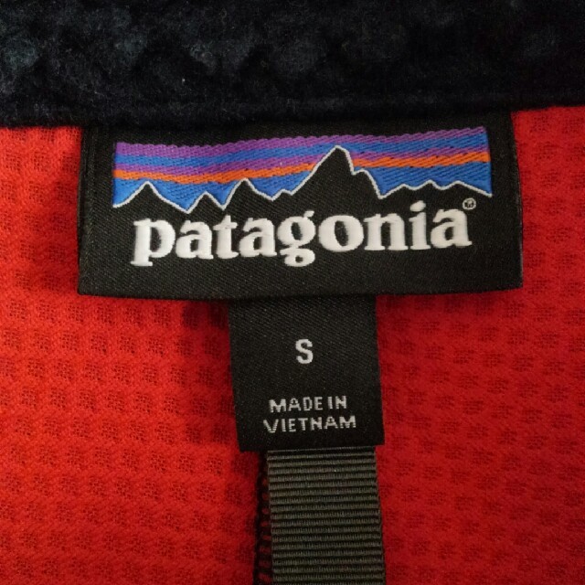 patagonia(パタゴニア)のK.F様専用　未使用！！　パタゴニア　レトロXベスト メンズのトップス(ベスト)の商品写真