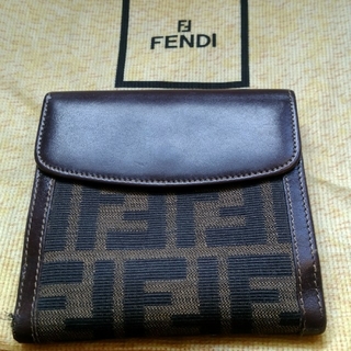 フェンディ(FENDI)の【FENDI】二つ折り財布(財布)