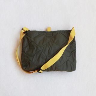 トゥデイフル(TODAYFUL)のtodayful Quilting Nylon Sacoche  カーキ(ショルダーバッグ)