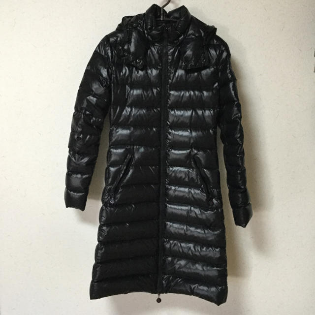 【正規取扱店】 - MONCLER まるりです。美品 MOKA モンクレール ダウンコート 【正規取扱店】 - MONCLER まるりです。美品 MOKA モンクレール ダウンコート