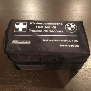 ビーエムダブリュー(BMW)のBMW first AID KIT ノベルティー(車外アクセサリ)