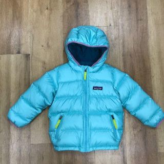 パタゴニア(patagonia)のパタゴニア ベビー ハイロフトダウンジャケット ３歳用 2017モデル 新品未使(ジャケット/上着)