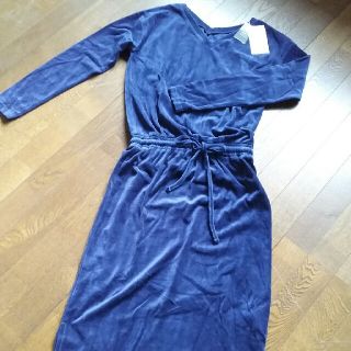 アズールバイマウジー(AZUL by moussy)のひろりん様専用【アズール バイ マウジー】ベロアワンピースM(ひざ丈ワンピース)