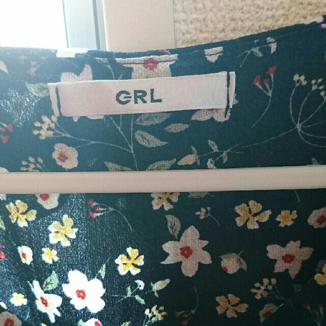 GRL(グレイル)のGRL グレイル フリルフラワーワンピース レディースのワンピース(ひざ丈ワンピース)の商品写真