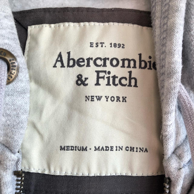 Abercrombie&Fitch(アバクロンビーアンドフィッチ)のabercrombie&fitchパーカー レディースのトップス(パーカー)の商品写真