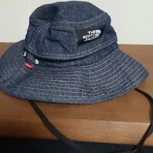 s/m supreme north face denim hat