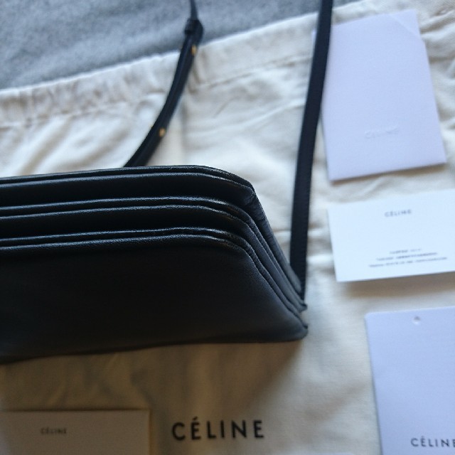 celine(セリーヌ)のm☆uさま専用◆美品◆セリーヌ CELINE トリオ ラージ ブラック レディースのバッグ(ショルダーバッグ)の商品写真