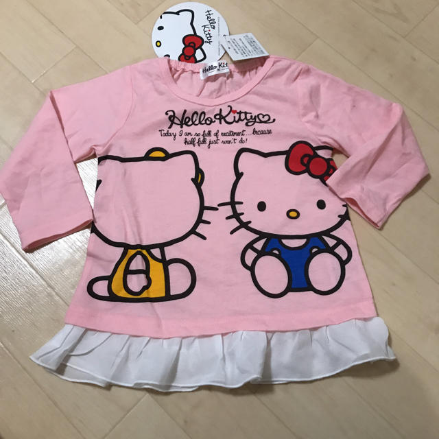 サンリオ(サンリオ)のキッズロンＴ キッズ/ベビー/マタニティのキッズ服女の子用(90cm~)(Tシャツ/カットソー)の商品写真