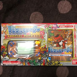 バンダイ(BANDAI)のデジタルモンスターver. ワンダースワン スペシャルパッケージ (携帯用ゲーム機本体)