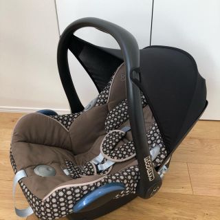 マキシコシ(Maxi-Cosi)の★専用★nicola.m様  マキシコシ カブリオフィックス (自動車用チャイルドシート本体)