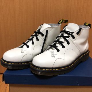 ドクターマーチン(Dr.Martens)の28cm 日本未発売 5ホール Dr. Martens 白 アメリカ購入(ブーツ)